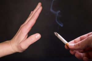 Comment profiter de l’été pour arrêter le tabac ?