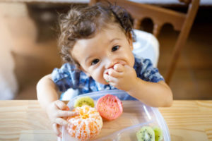 Diversification alimentaire : petits pots vs fait maison : LE MATCH !