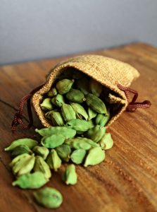 Gousses de cardamome : comment sont-elles utilisées ?